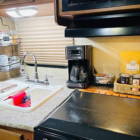 Secluded Rv With Private Hot Tub Apartman Rutherfordton Kültér fotó